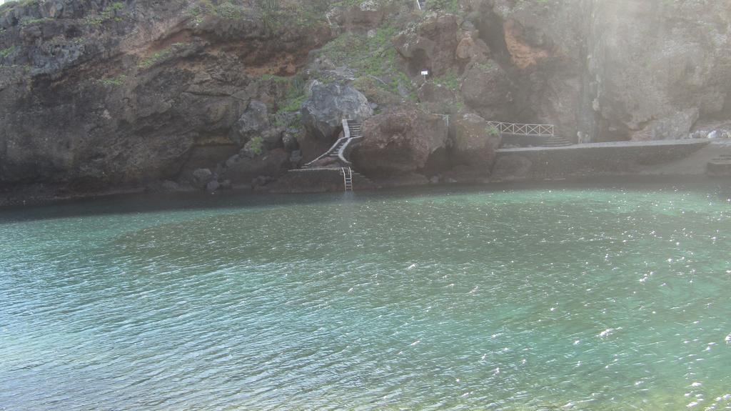 Mar Y Sol Con Terracita Y Barbacoa A 12 Metros Del Mar Hébergement de vacances Tamaduste